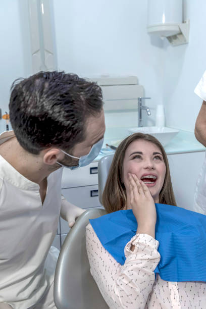 Best Emergency Treatment for Dental Infections or Abscesses in Benavides, TX